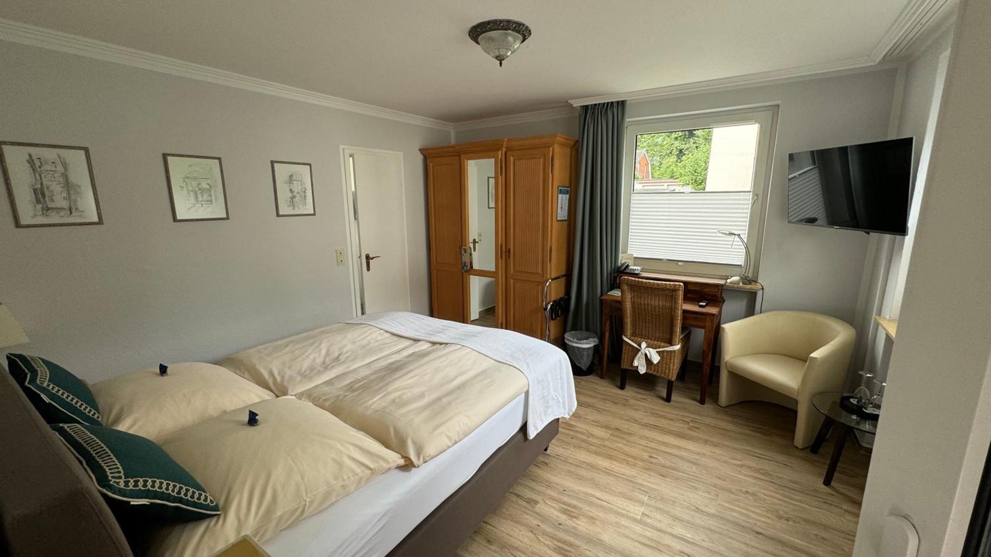 Goethe Hotel Bad Pyrmont Ruang foto