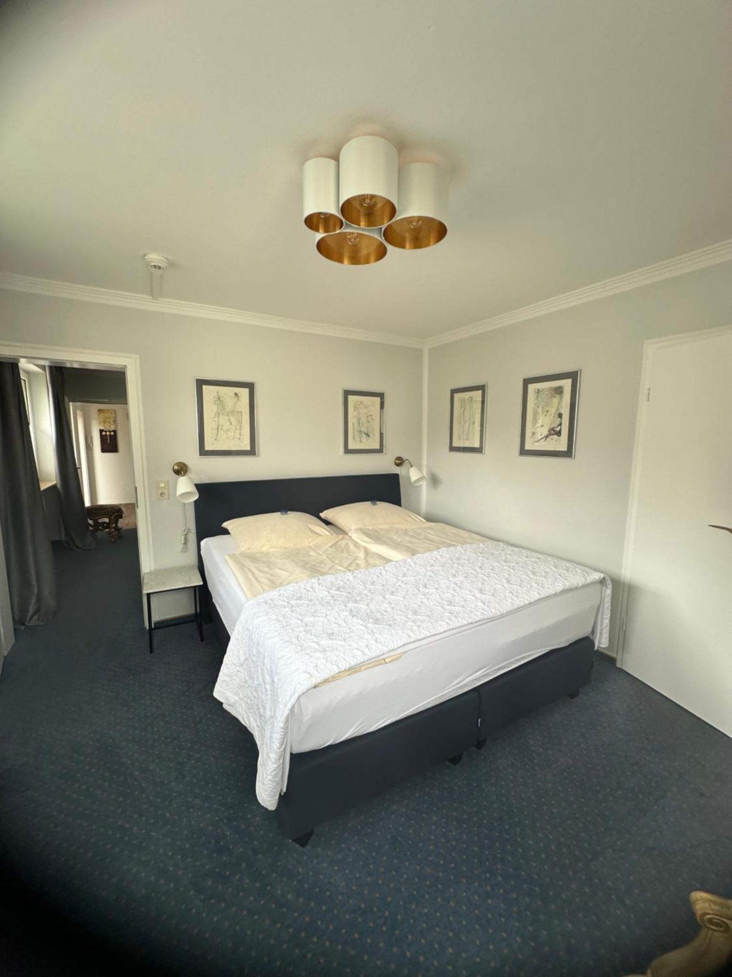 Goethe Hotel Bad Pyrmont Ruang foto
