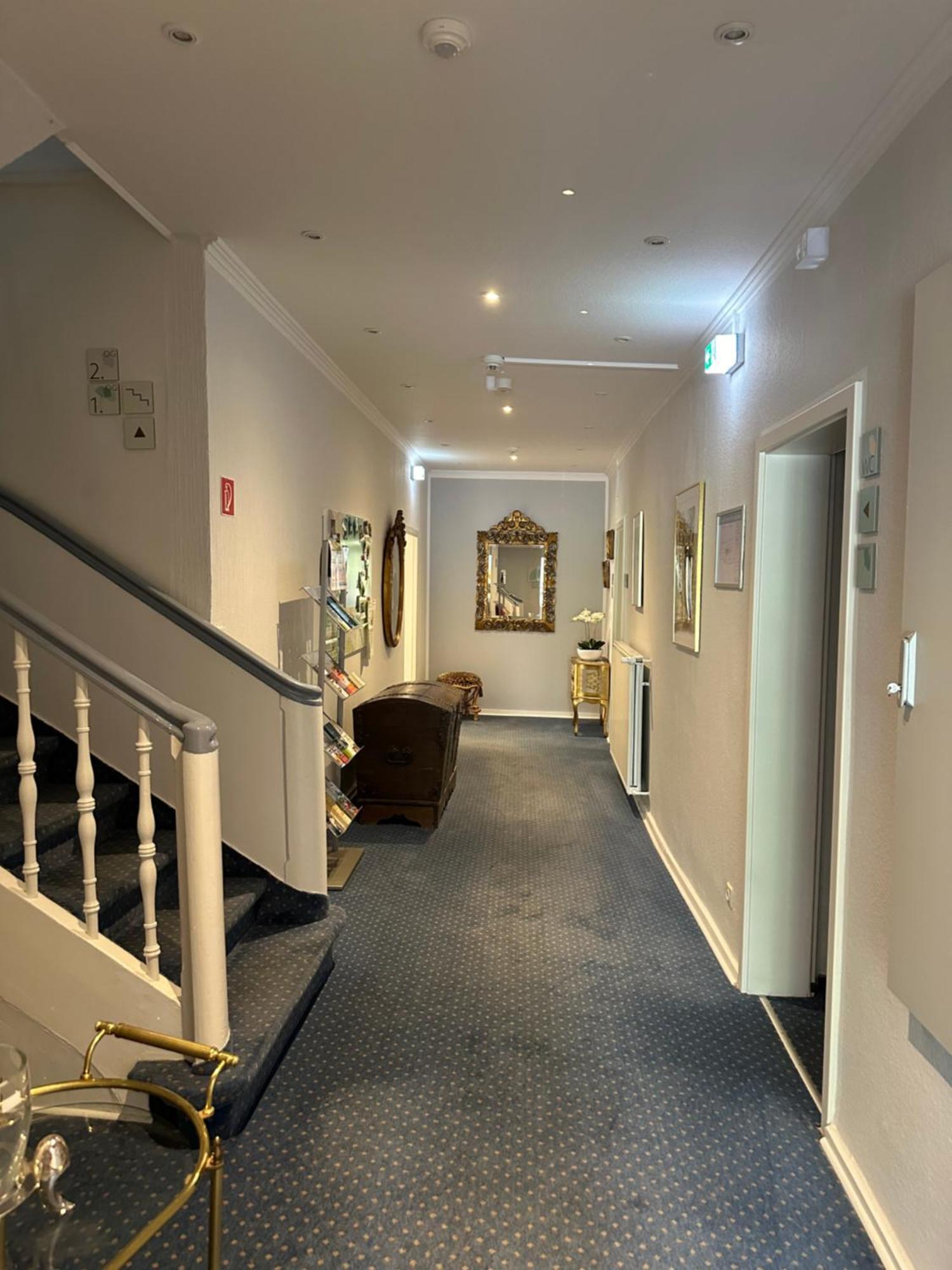 Goethe Hotel Bad Pyrmont Bagian luar foto