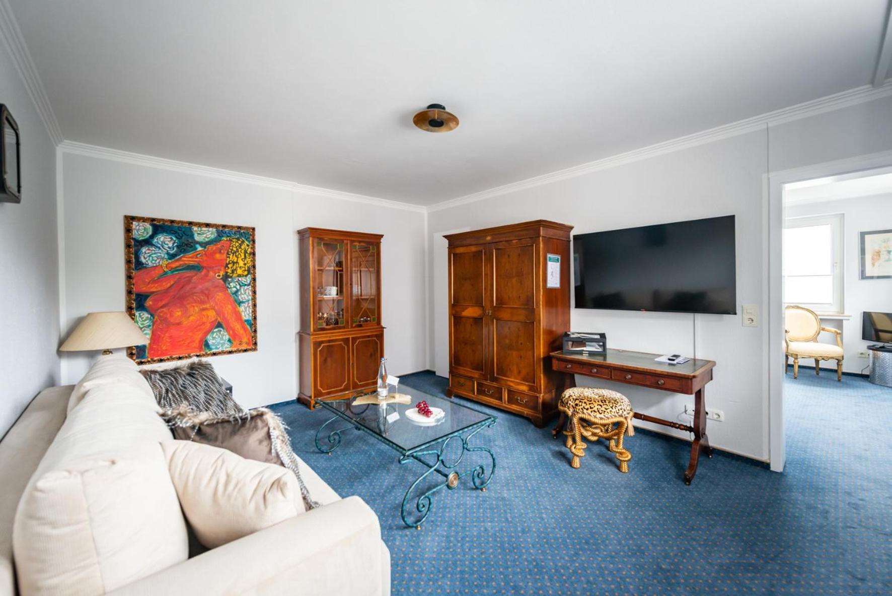 Goethe Hotel Bad Pyrmont Bagian luar foto